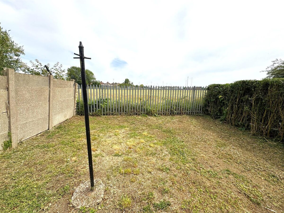 Studfall Avenue, Corby