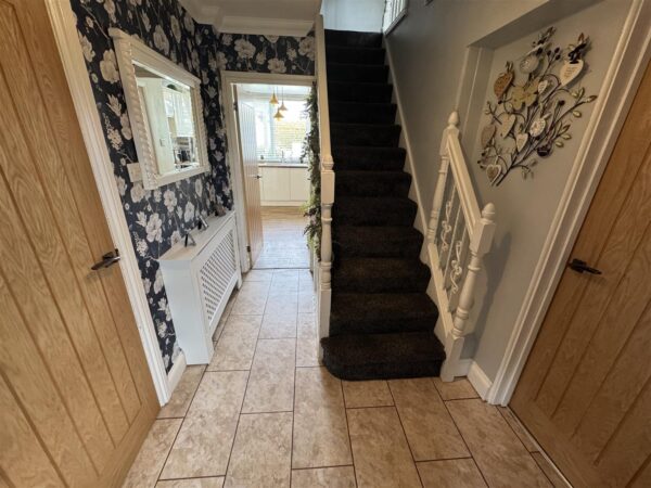 Collingwood Avenue, Corby
