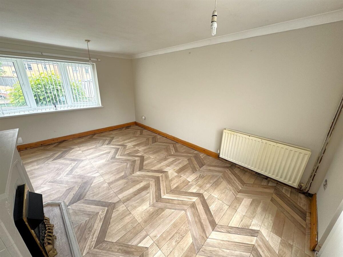 Brigg Court, Corby
