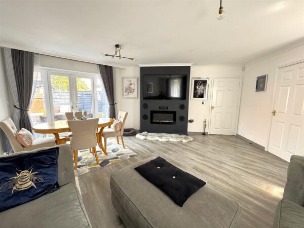 Rose Close, Corby