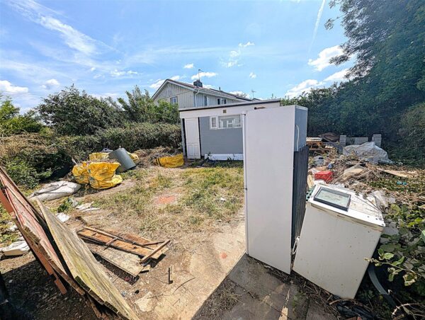 Welland Vale Road, Corby