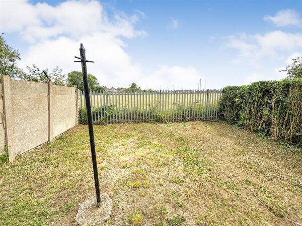 Studfall Avenue, Corby