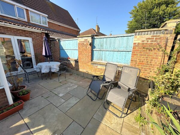 Chapman Grove, Corby