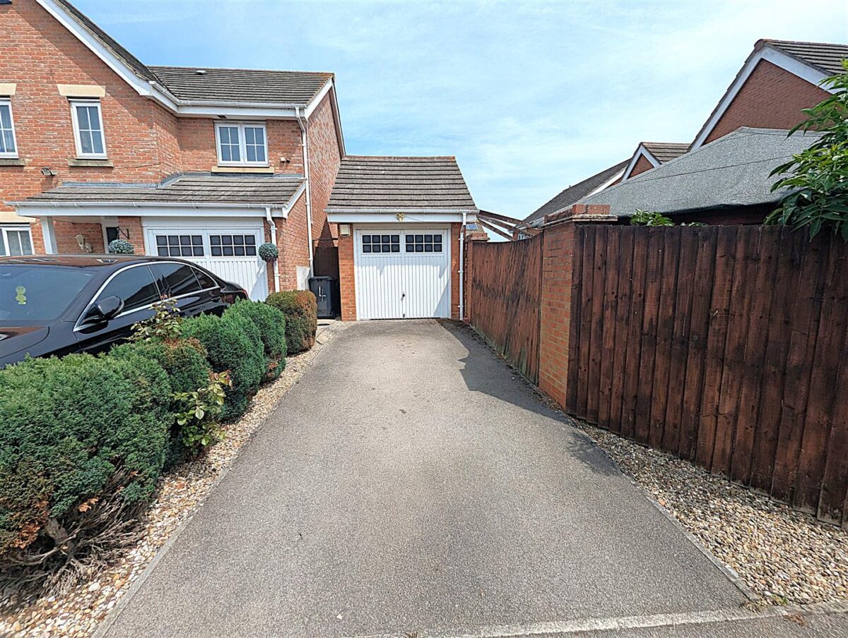 Rochester Road, Corby
