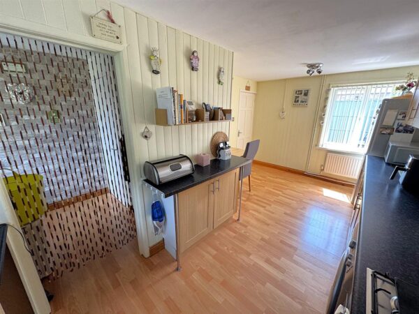 Warkton Way, Corby