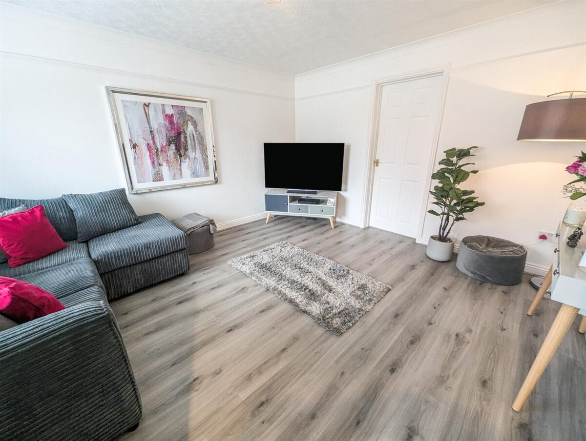 Little Meadow, Great Oakley, Corby