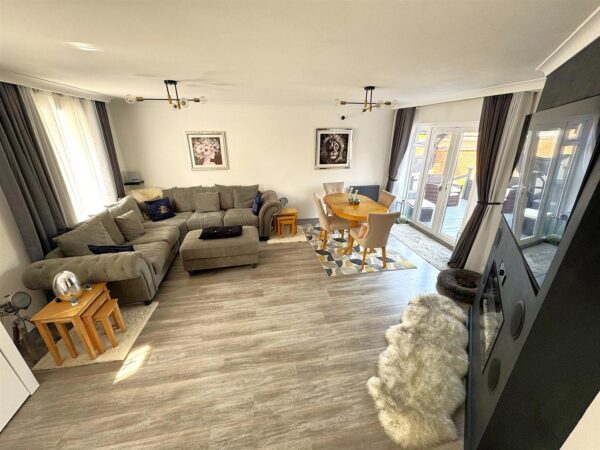 Rose Close, Corby