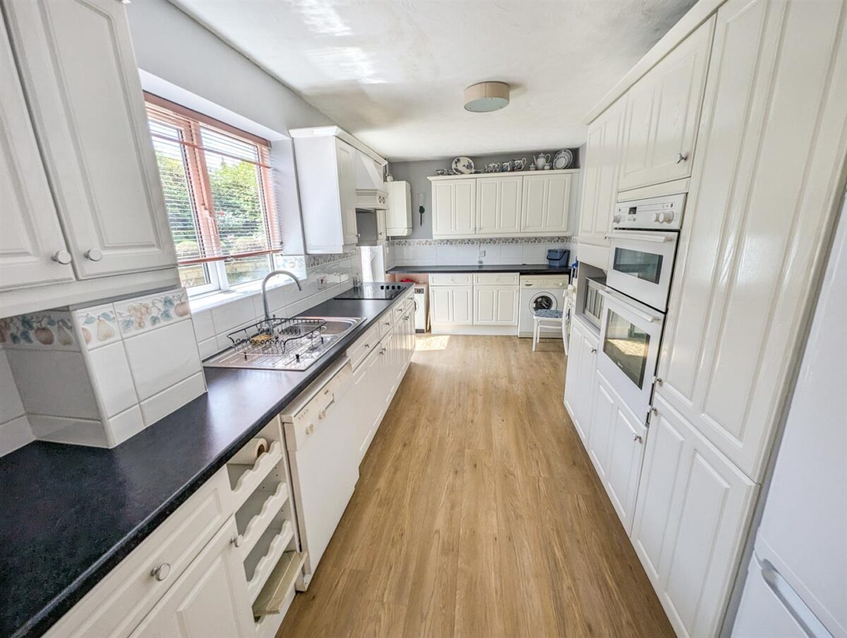 Hempland Close, Great Oakley, Corby