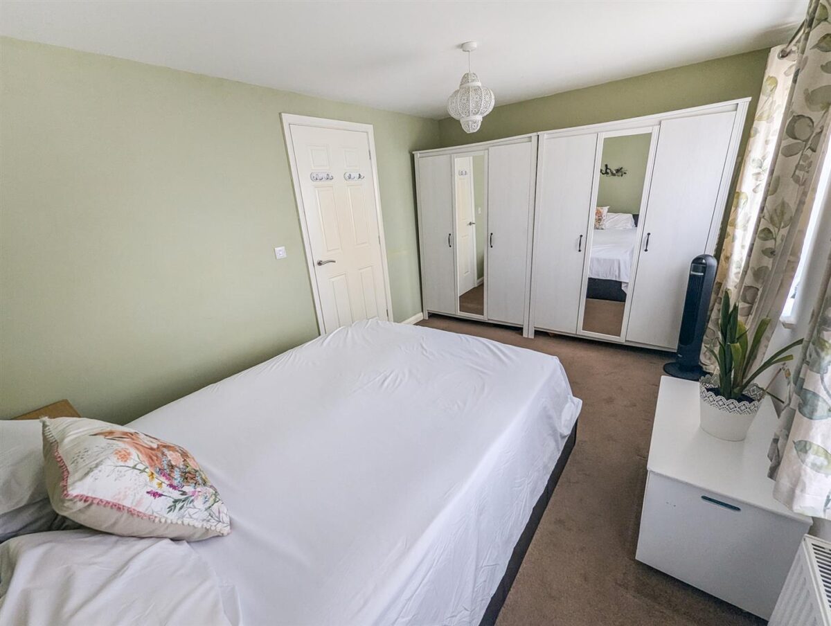 Hooke Close, Corby
