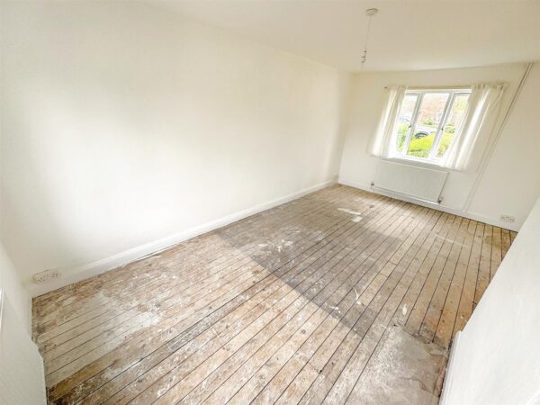 Studfall Avenue, Corby