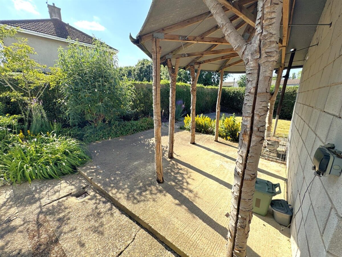 Brookes Grove, Corby