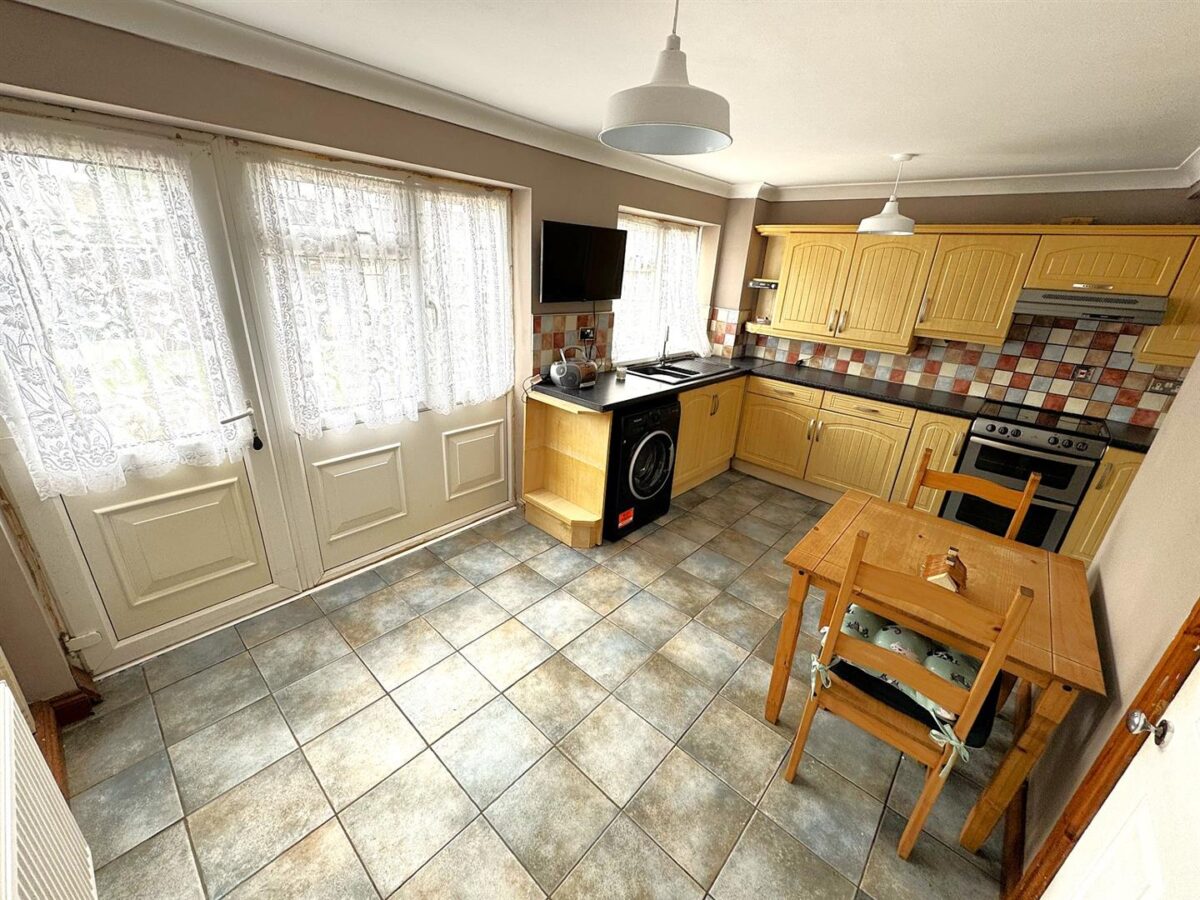 Brigg Court, Corby