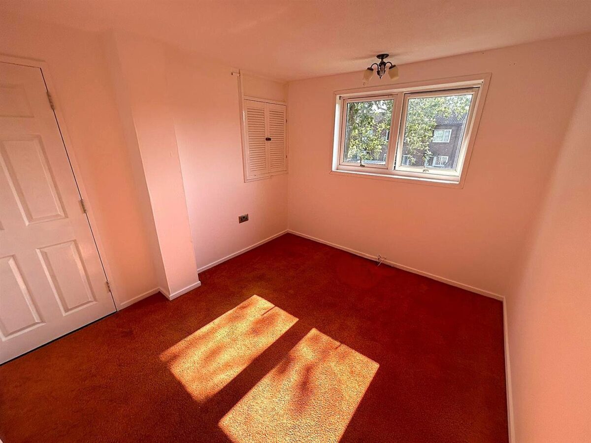 Steyning Close, Corby
