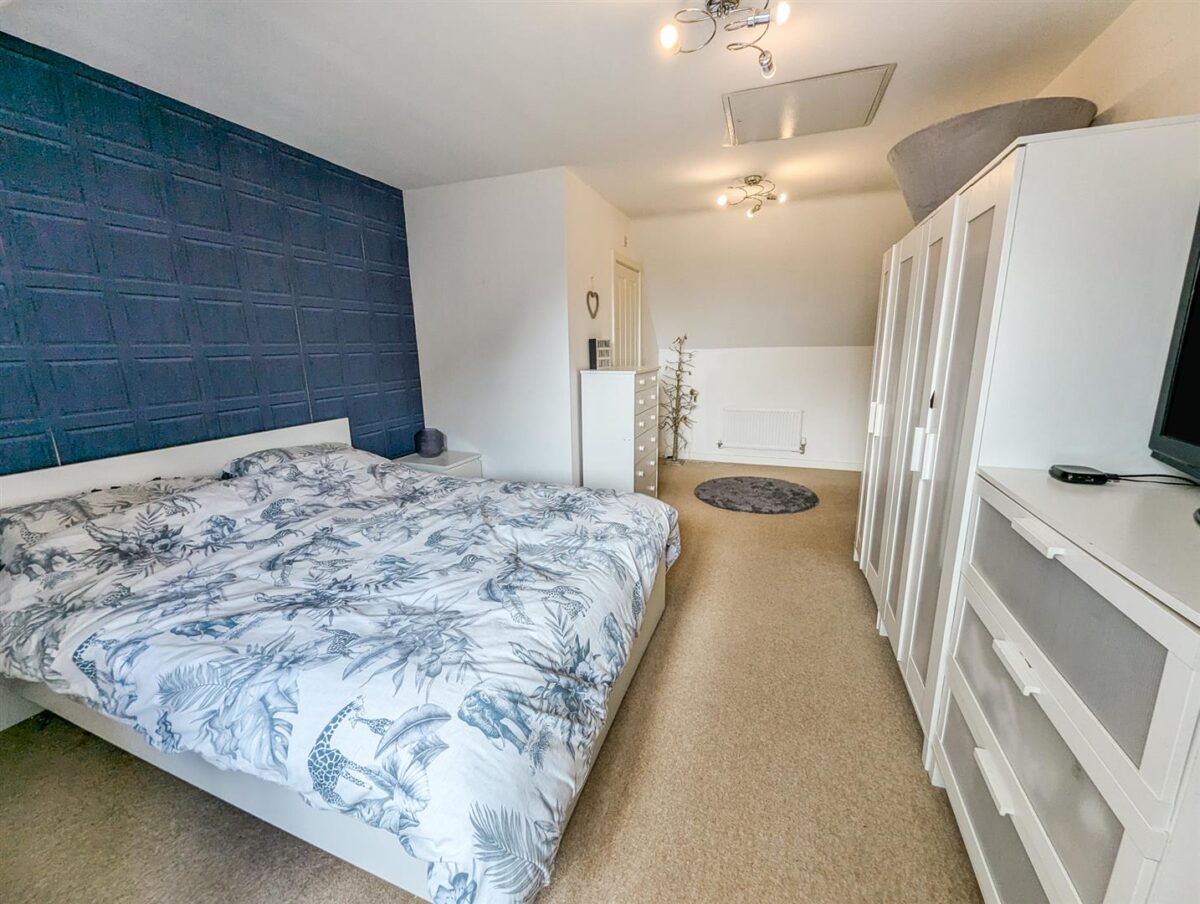 Flycatcher Road, Corby
