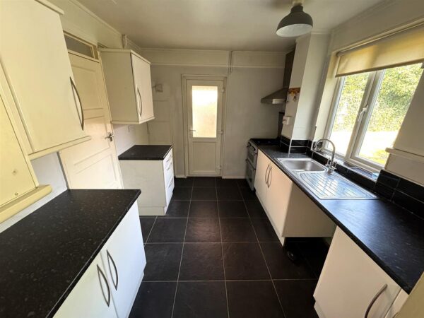 Welland Vale Road, Corby