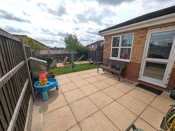Garston Road, Corby