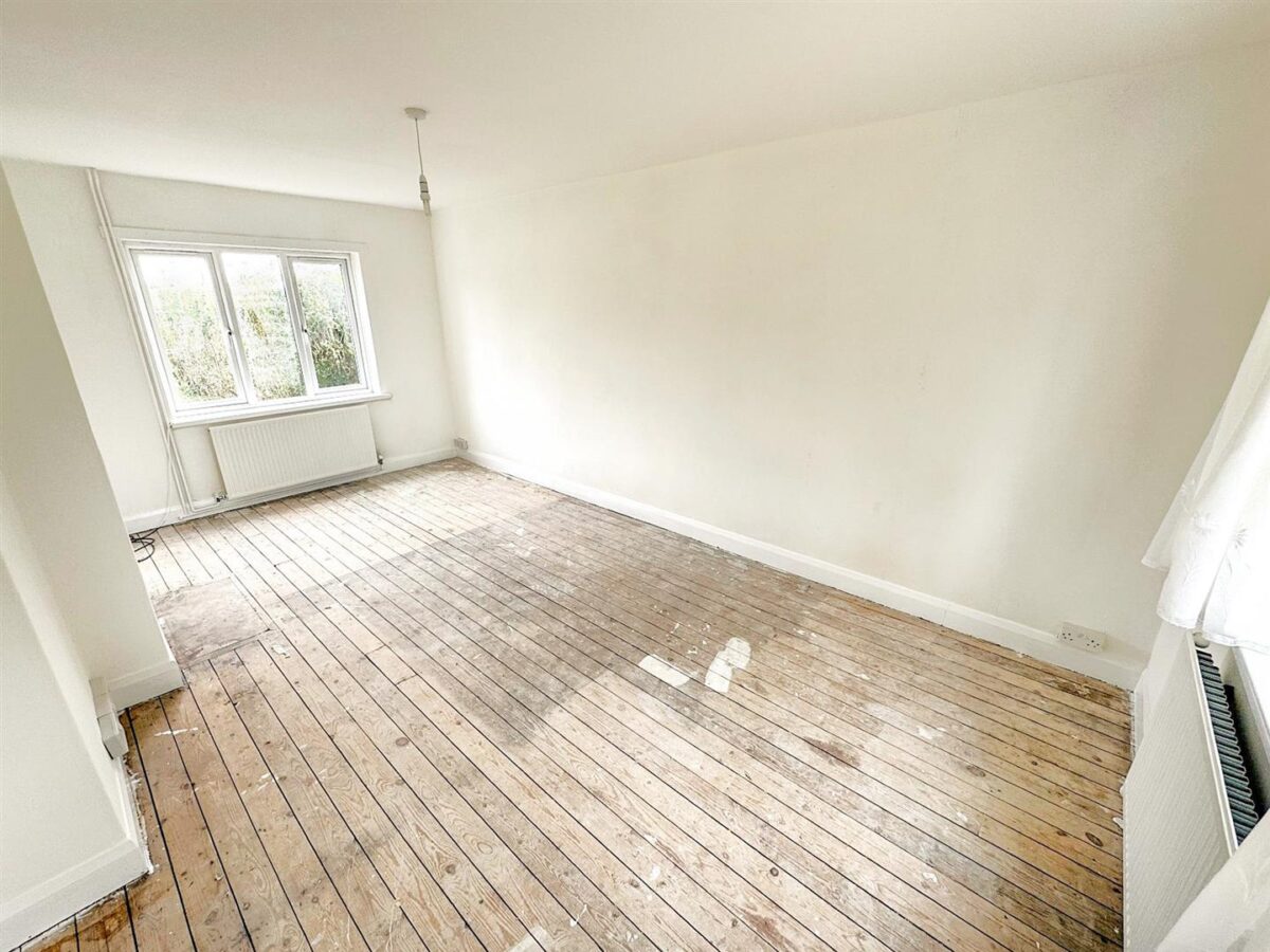 Studfall Avenue, Corby