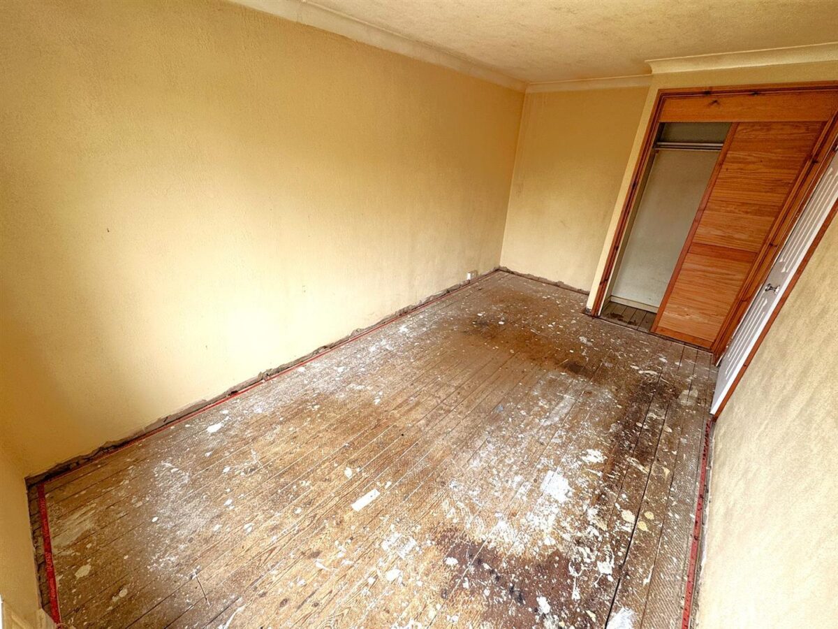 Brigg Court, Corby