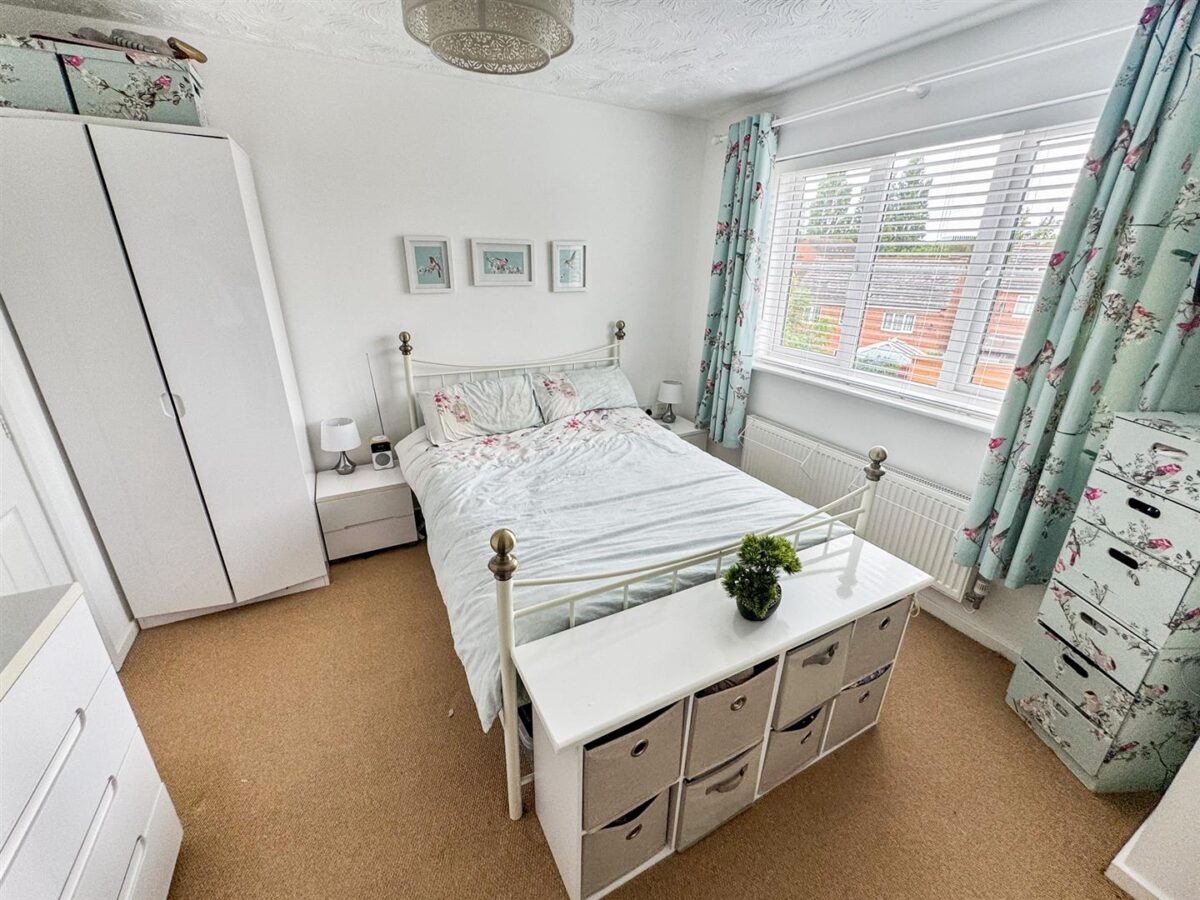 Lowry Close, Corby
