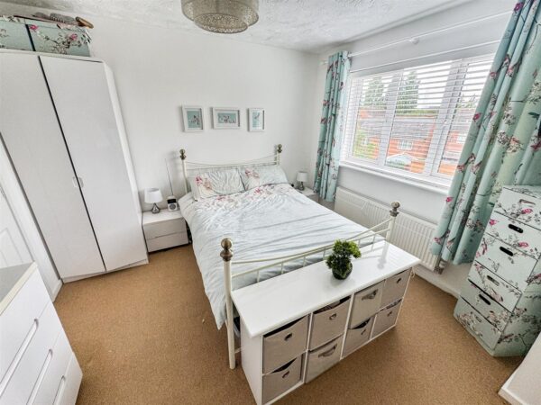 Lowry Close, Corby