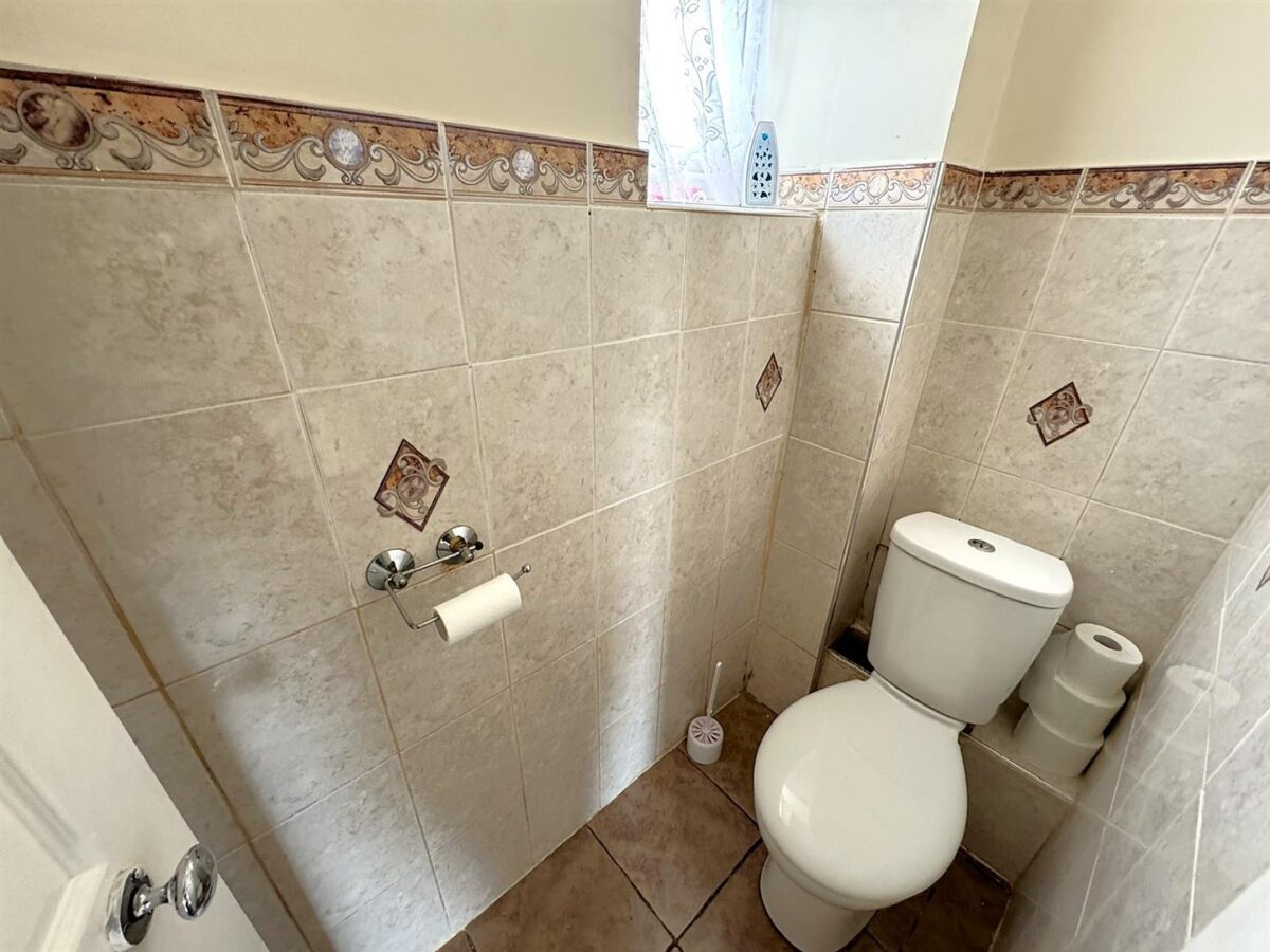 Brigg Court, Corby
