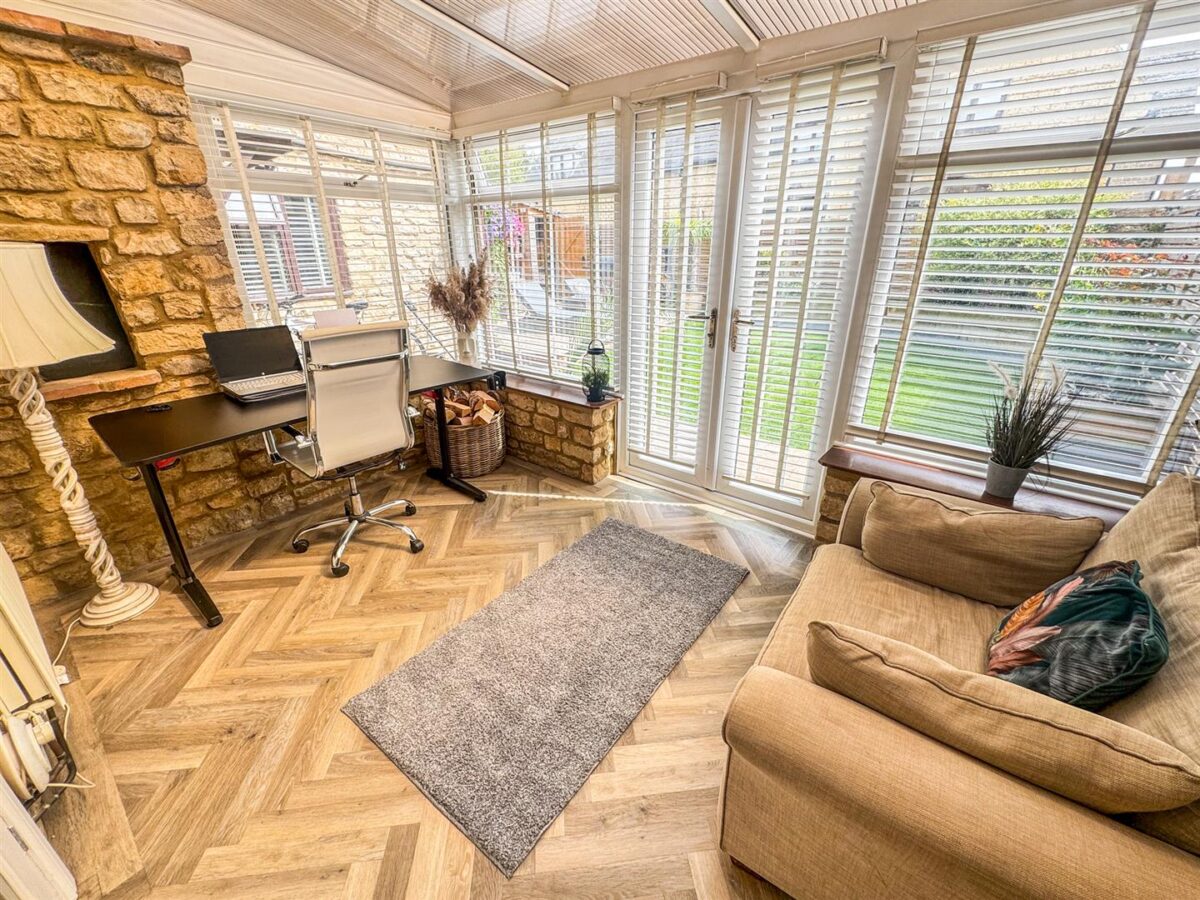 Chapel Road, Weldon, Corby