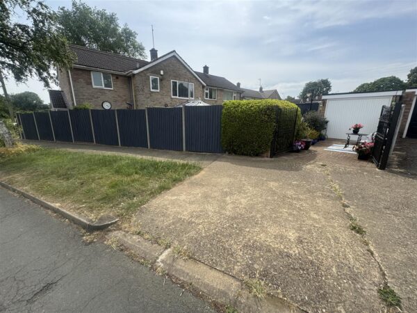 Collingwood Avenue, Corby