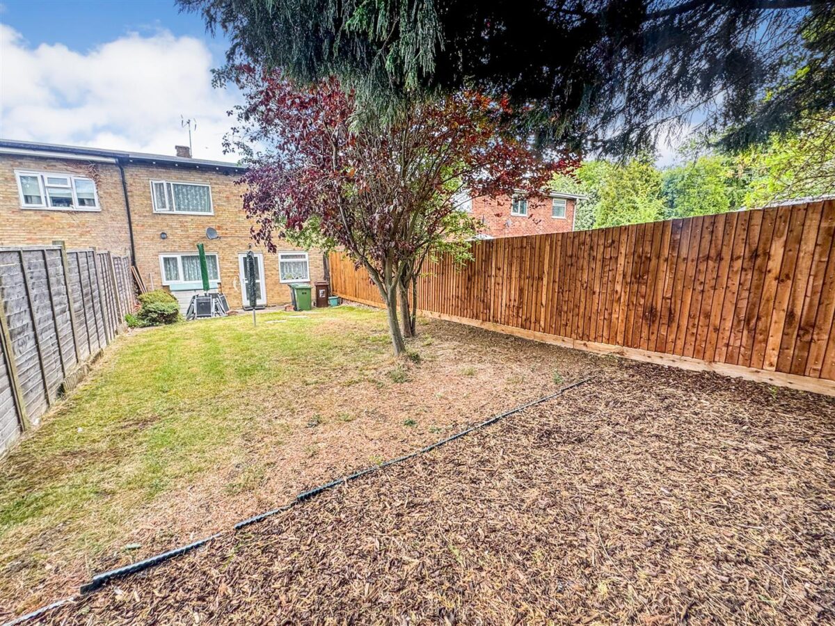 Bideford Square, Corby
