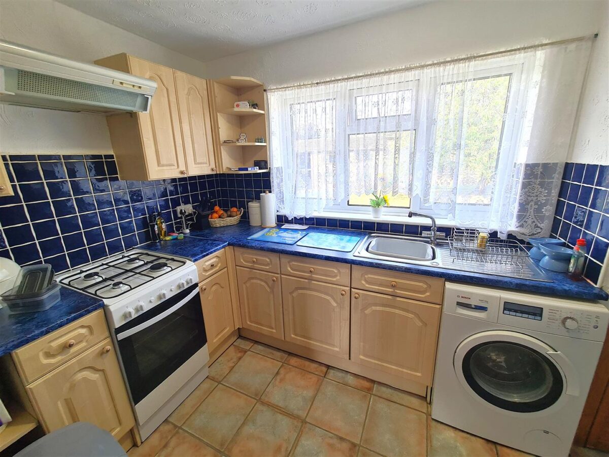 Rose Avenue, Weldon, Corby