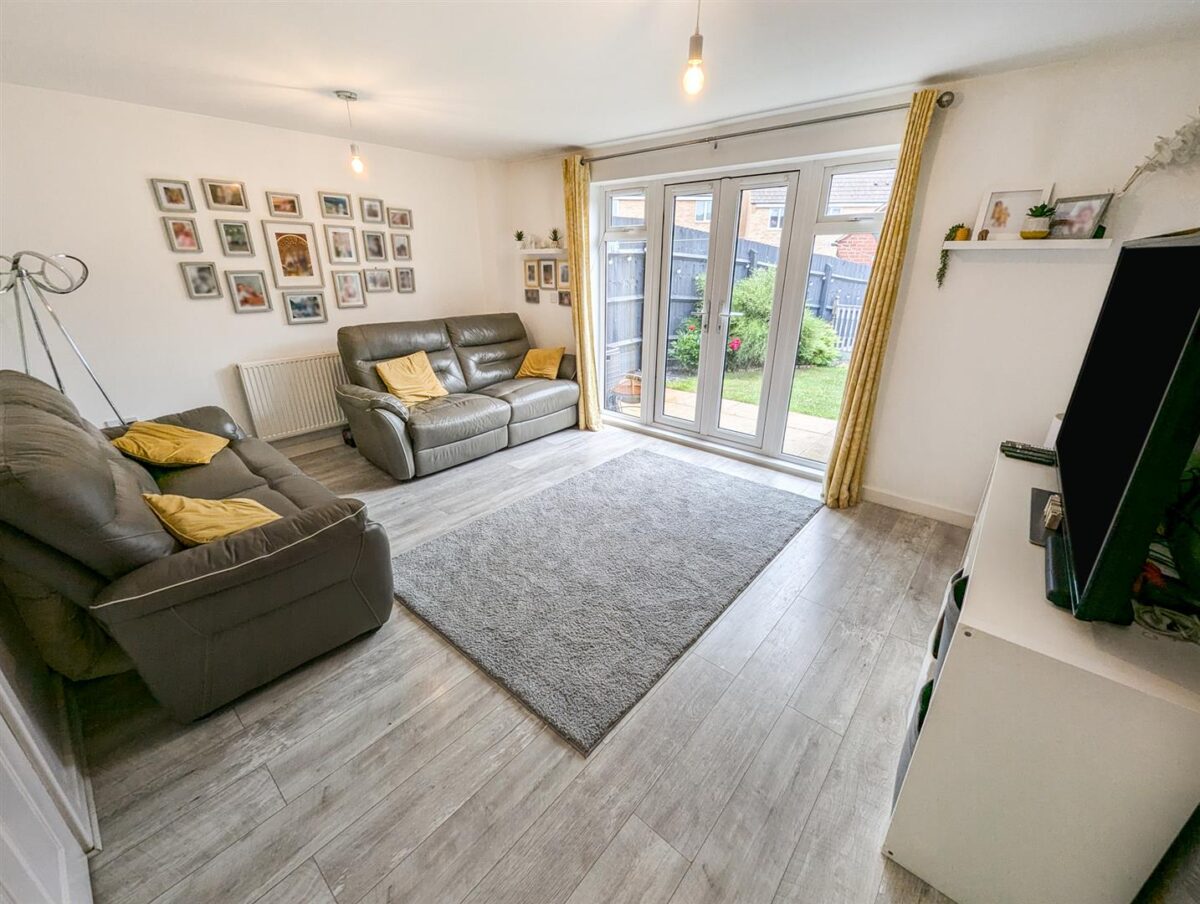 Flycatcher Road, Corby