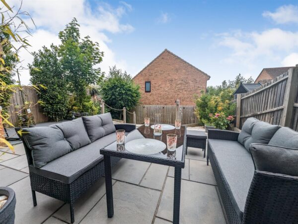 Little Meadow, Great Oakley, Corby