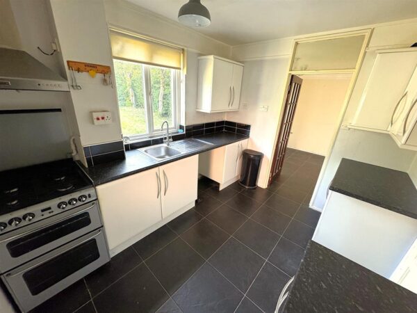 Welland Vale Road, Corby