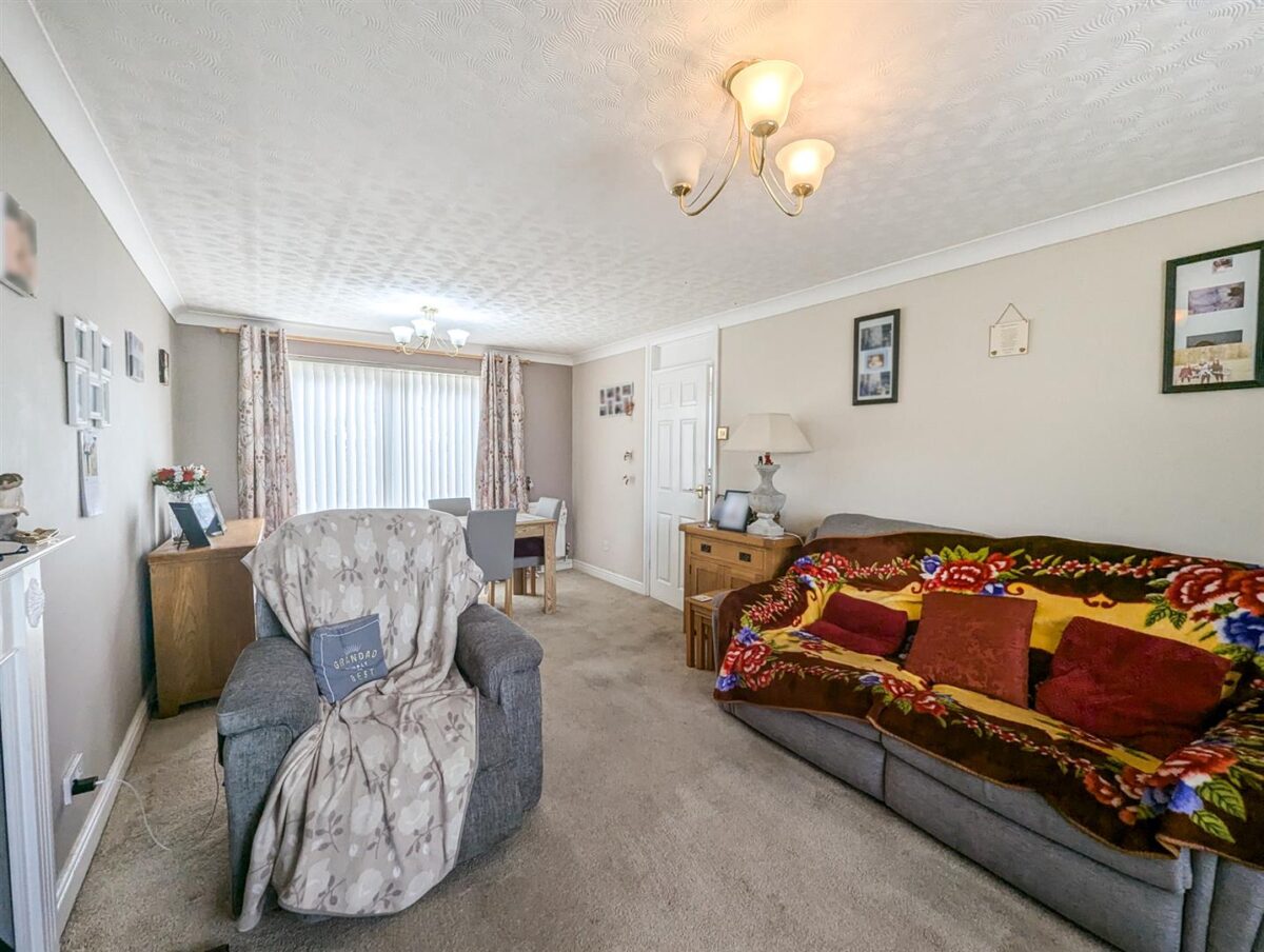 Shire Road, Corby