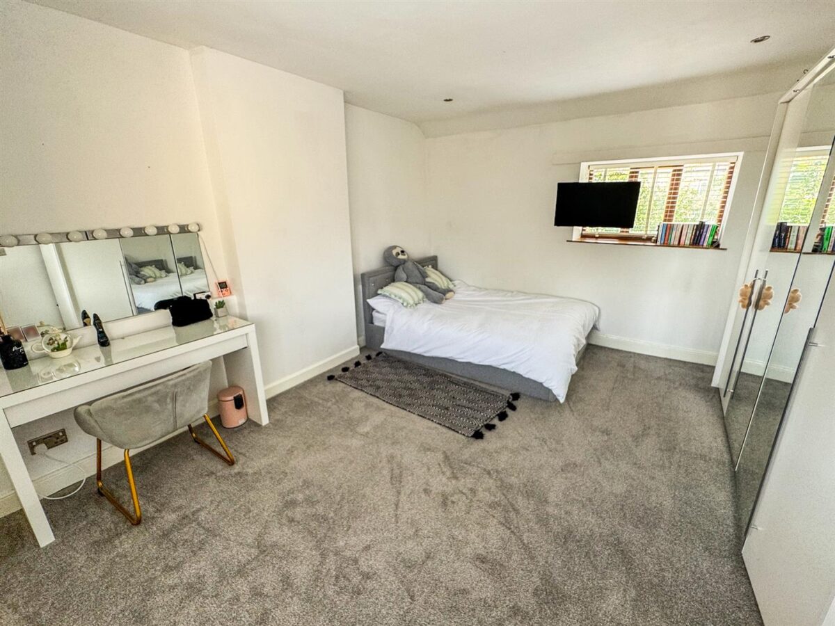 Chapel Road, Weldon, Corby