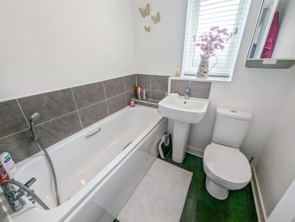 Silvester Road, Weldon, Corby
