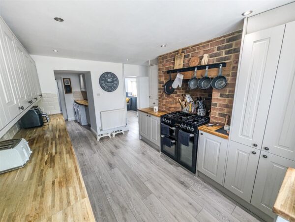 Chapel Road, Weldon, Corby