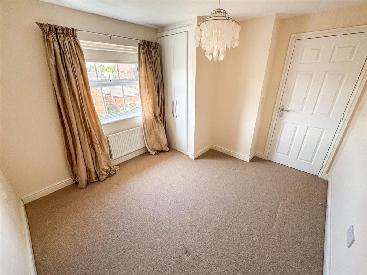 Dunnock Road, Corby