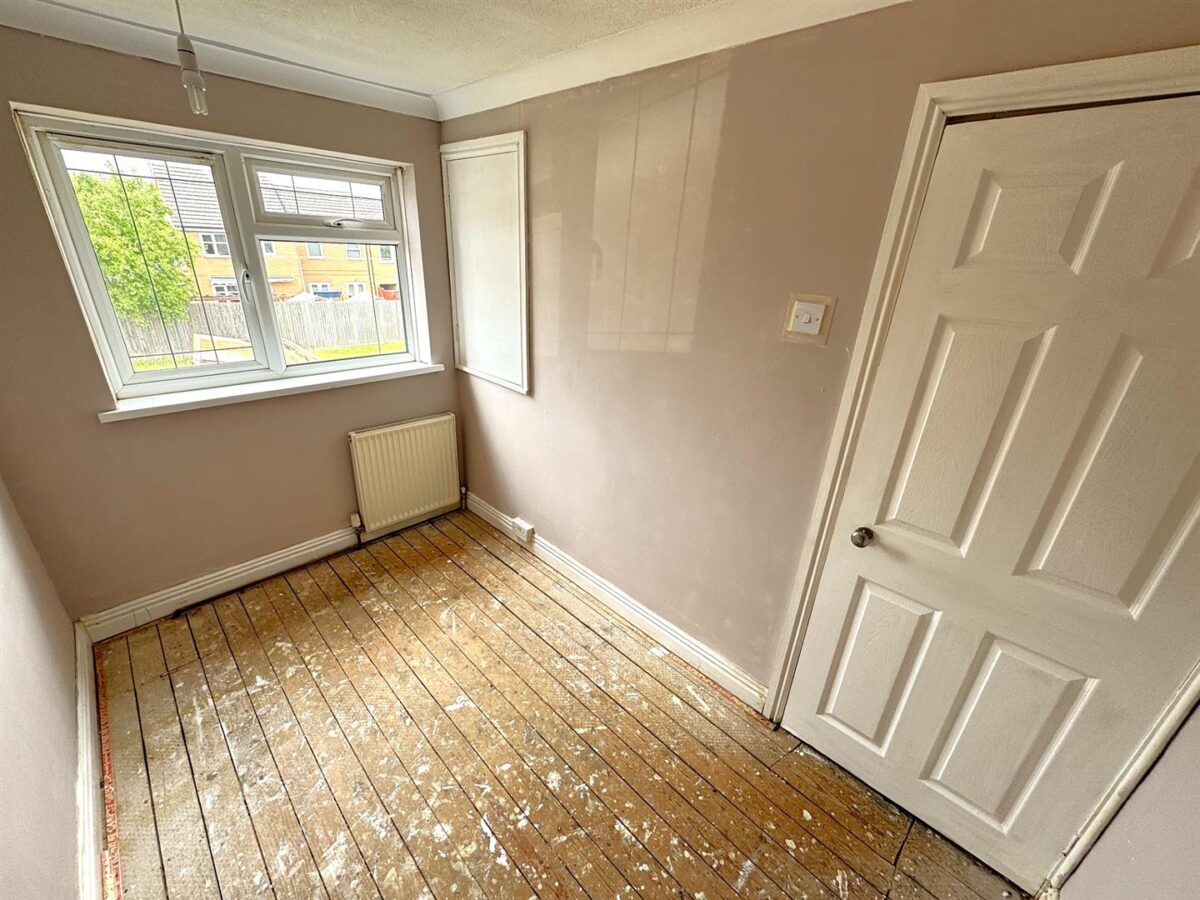 Brigg Court, Corby
