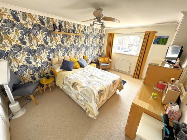 Warkton Way, Corby