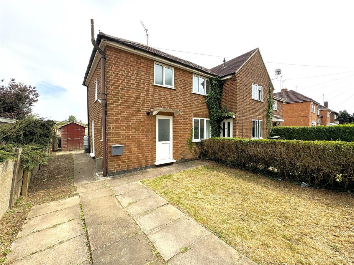 Studfall Avenue, Corby