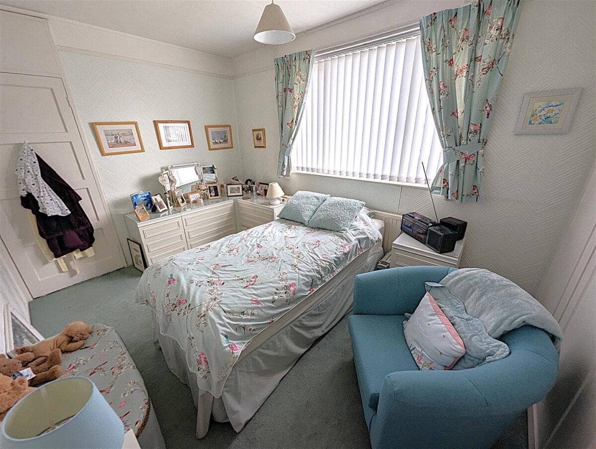 Welland Vale Road, Corby