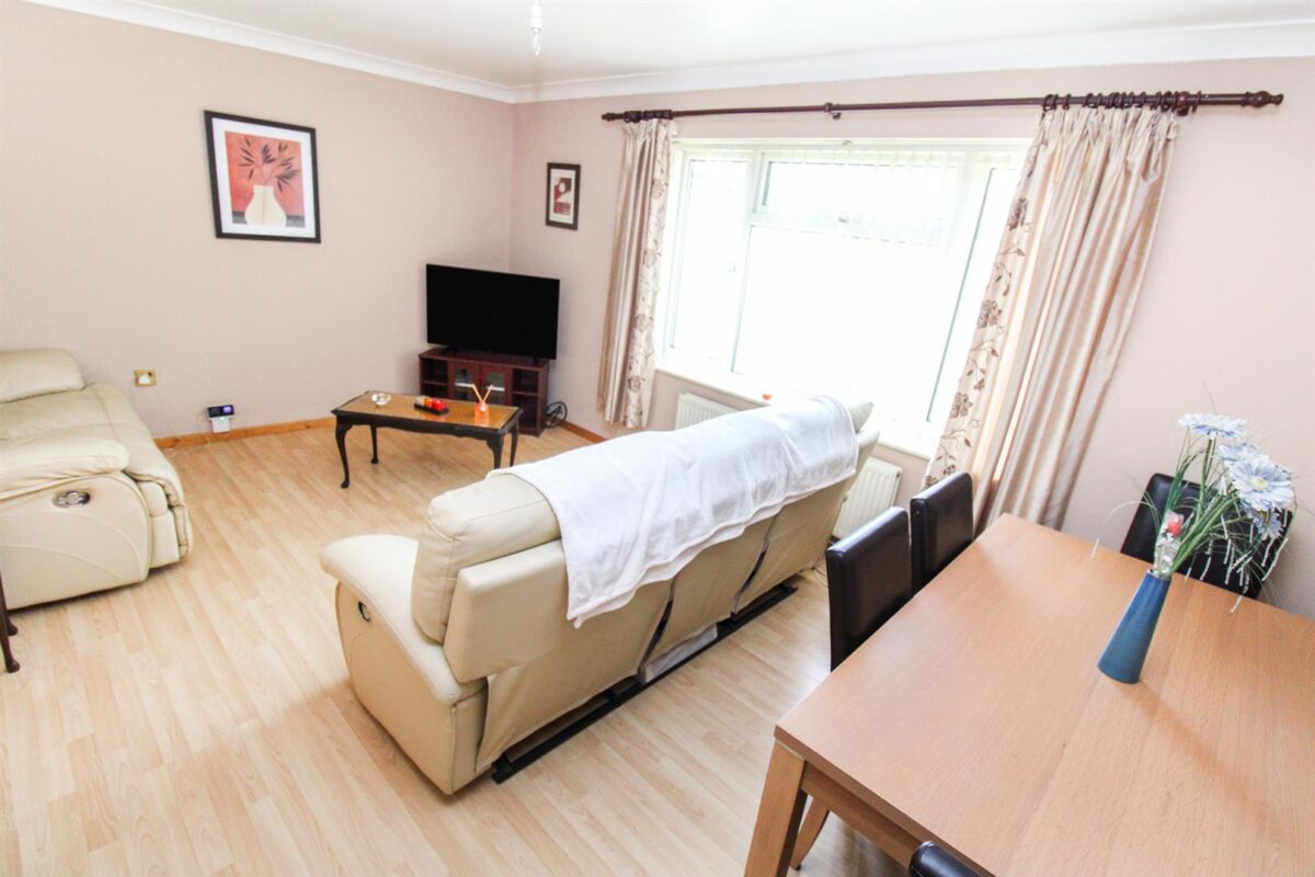 Rose Avenue, Weldon, Corby