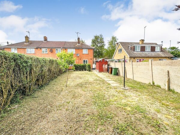 Studfall Avenue, Corby