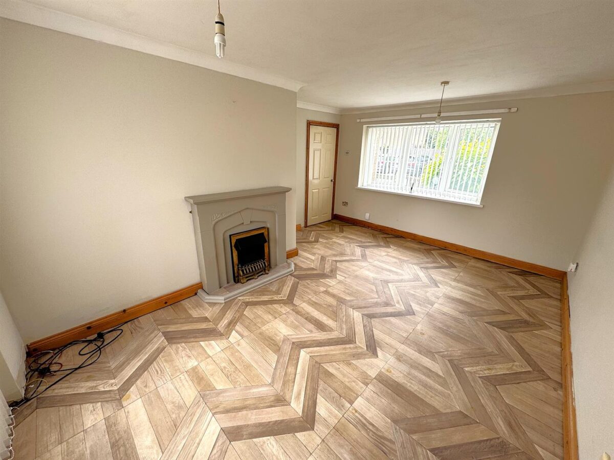 Brigg Court, Corby