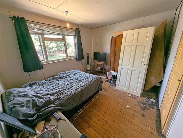 Welland Vale Road, Corby