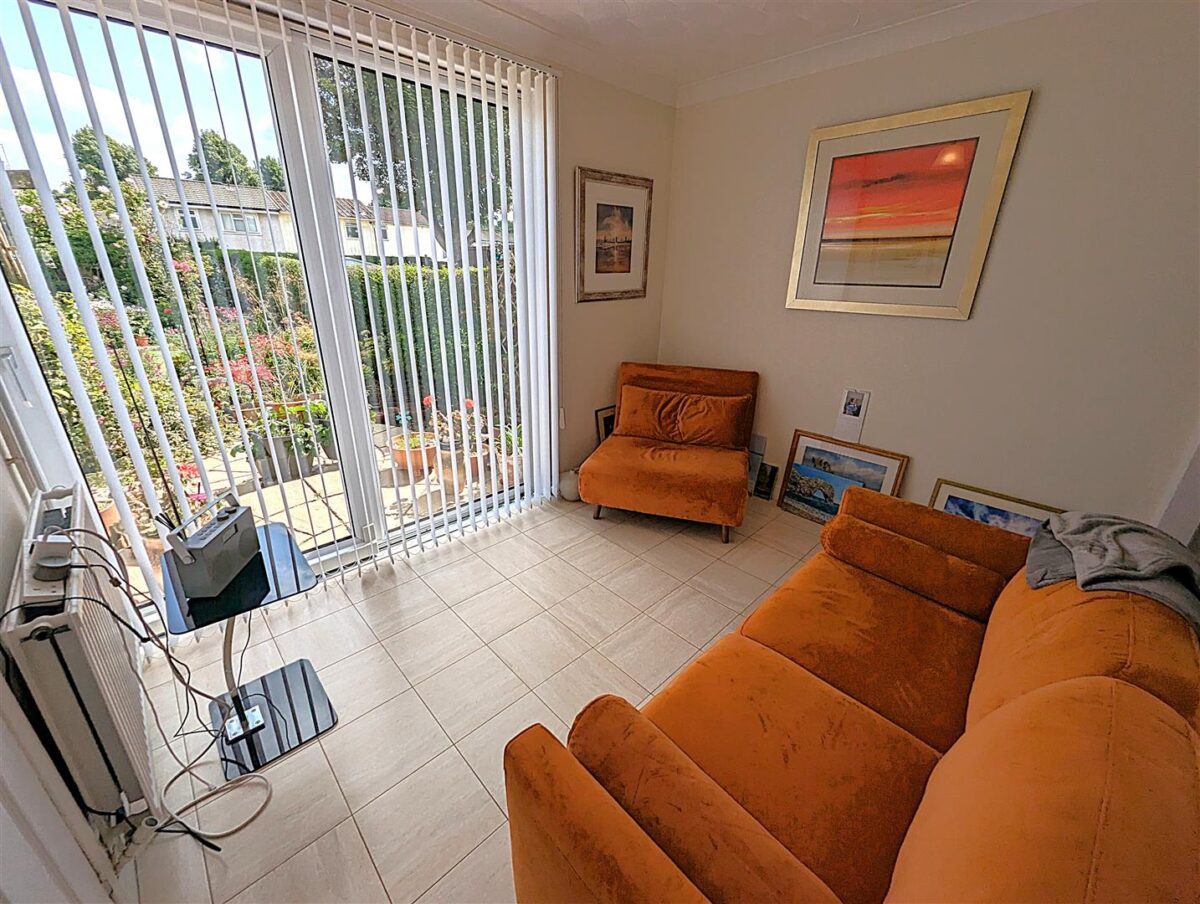 Welland Vale Road, Corby