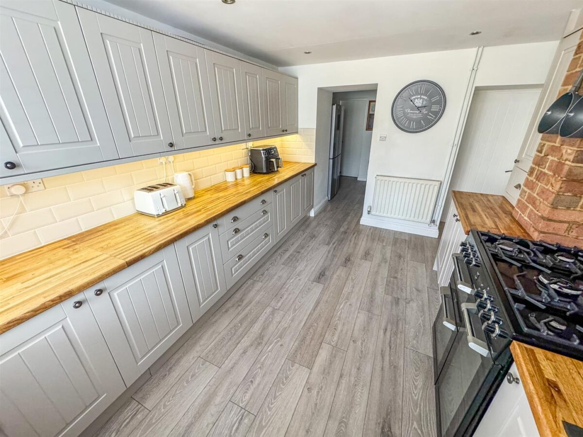 Chapel Road, Weldon, Corby