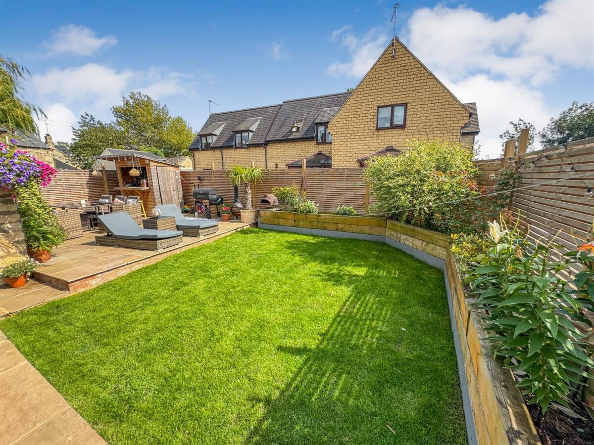 Chapel Road, Weldon, Corby