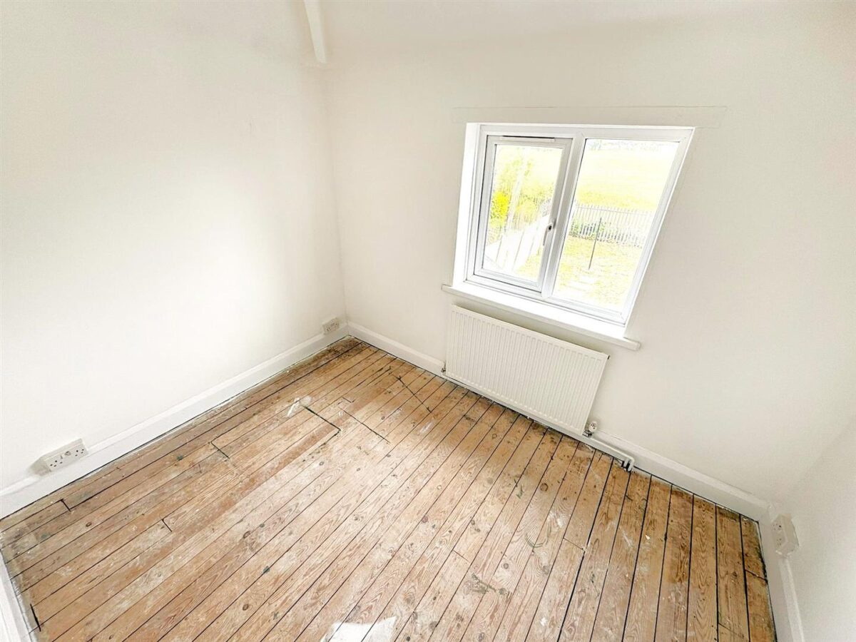 Studfall Avenue, Corby