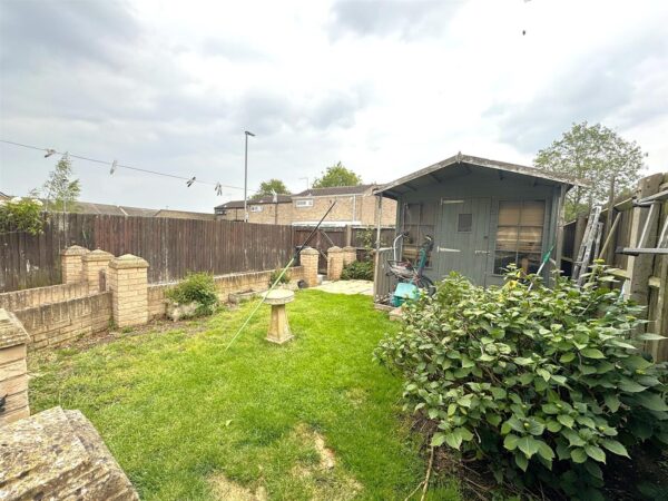 Brigg Court, Corby